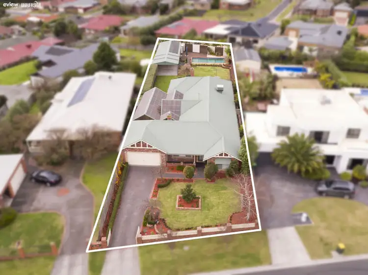 Third view of Homely house listing, 27 Huntingtower Crescent, Langwarrin VIC 3910
