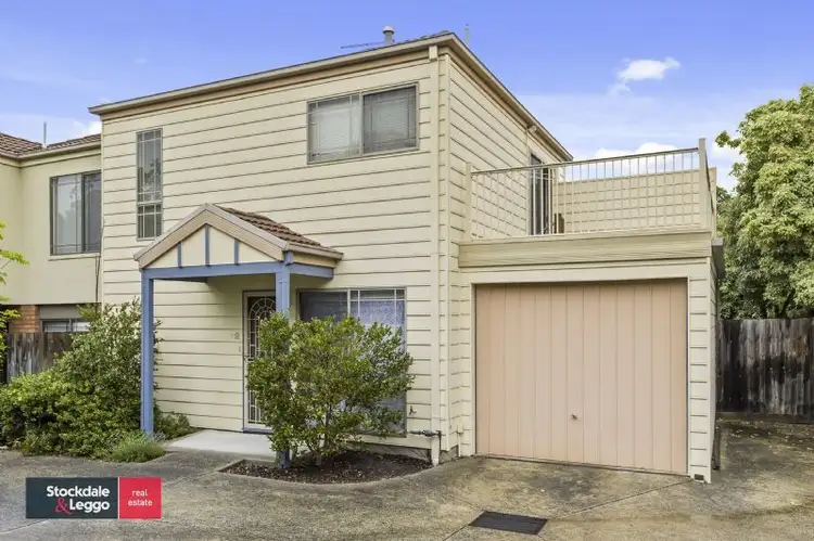 2/6 Station Street, Blackburn VIC 3130