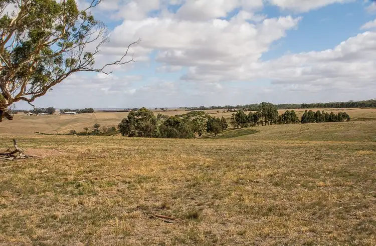 192 Savage Hill Road, Corindhap VIC 3352