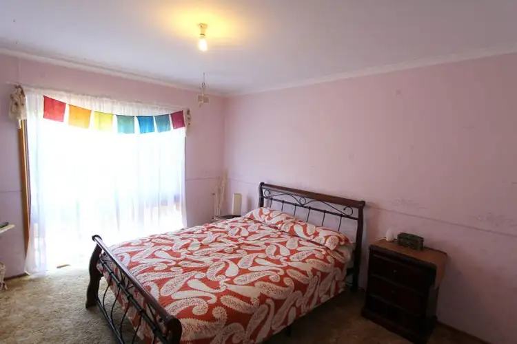 Seventh view of Homely house listing, 4 Halliday Court, Mirboo North VIC 3871