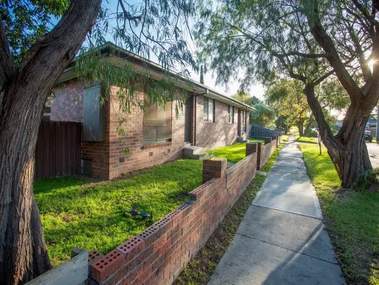 1,2,3,4,5/1A Alice Grove, Frankston VIC 3199