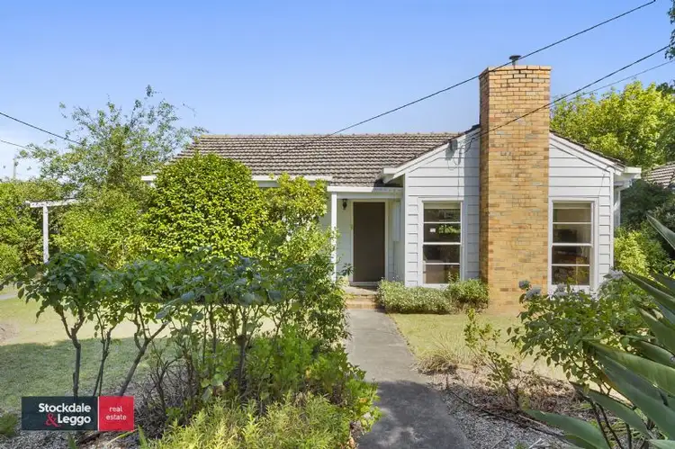 4 Aberdeen Road, Blackburn South VIC 3130