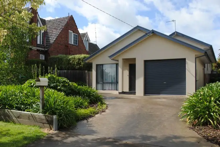 4 A'BECKETT STREET, Leongatha VIC 3953