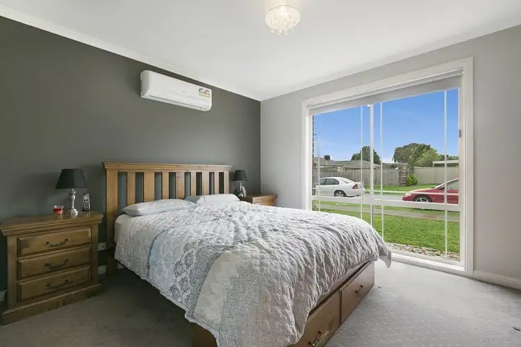 Seventh view of Homely house listing, 5 Helmsdale Court, Cranbourne West VIC 3977