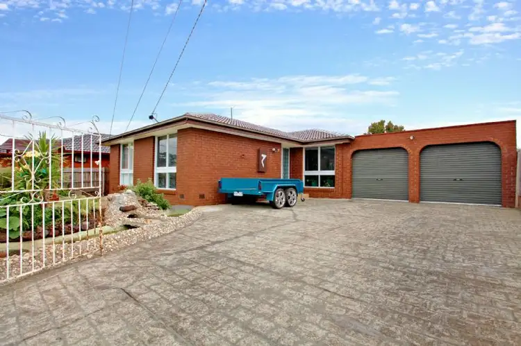 Second view of Homely house listing, 2 Varsity Court, Albanvale VIC 3021