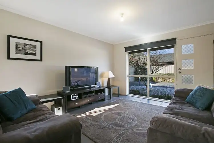 Fifth view of Homely house listing, 2/15 William Street, Cranbourne VIC 3977