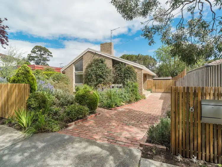 6 Elisdon Drive, Seaford VIC 3198