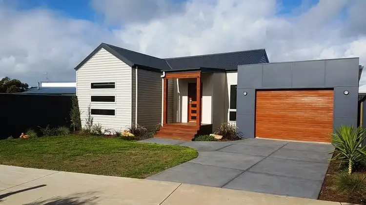 Main view of Homely house listing, 17 SUNDERLAND BAY ROAD, Surf Beach VIC 3922