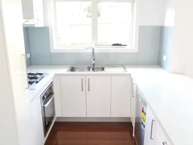 Fifth view of Homely unit listing, 4/32 Monteith Crescent, Endeavour Hills VIC 3802