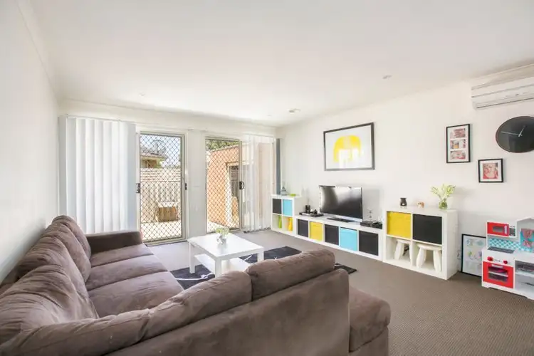 Second view of Homely house listing, 4/1 Brunnings Road, Carrum Downs VIC 3201