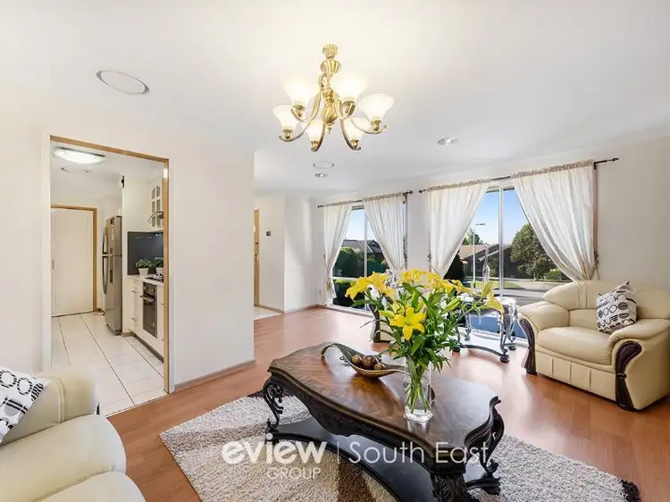 9 Kanumbra Court, Hallam VIC 3803