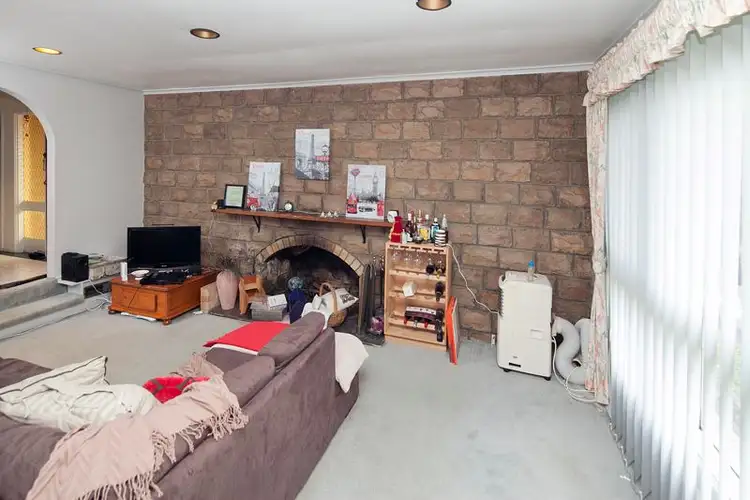 Second view of Homely house listing, 5 Garfield Court, Dandenong North VIC 3175
