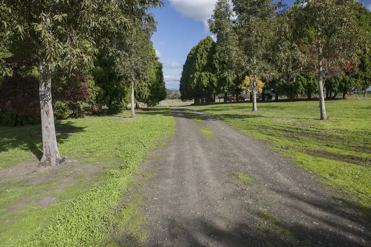 55 MULLANE ROAD, Pakenham VIC 3810