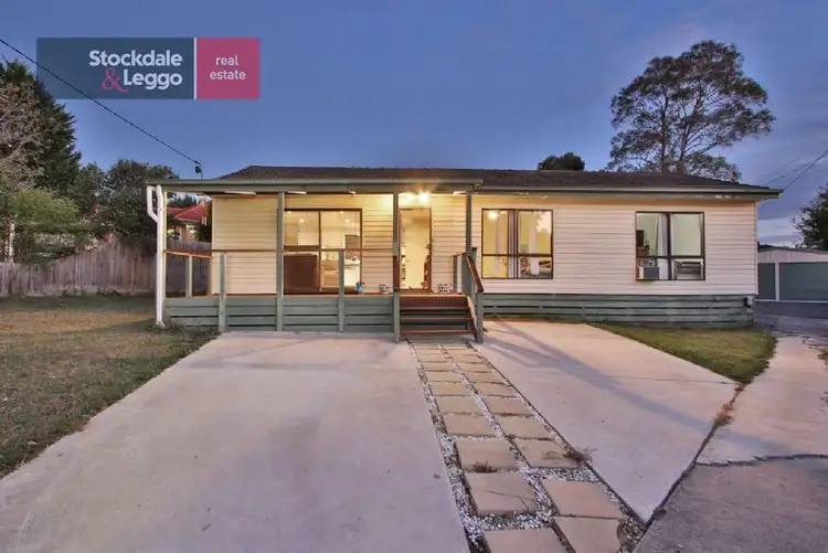 27 Kalimna Street, Mooroolbark VIC 3138