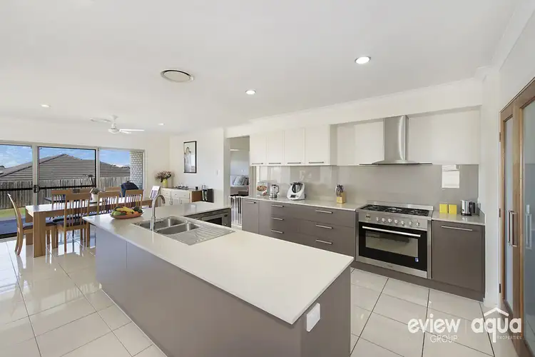 19 Chrysler Parade, North Lakes QLD 4509