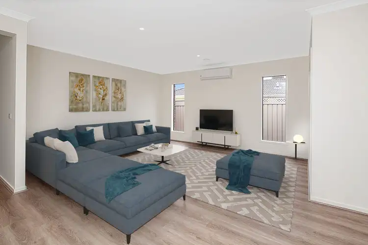 Fifth view of Homely house listing, 17 Christie Court, Pakenham VIC 3810