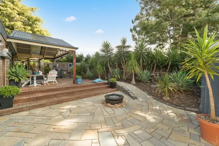 12 Cornborough Court, Frankston South VIC 3199