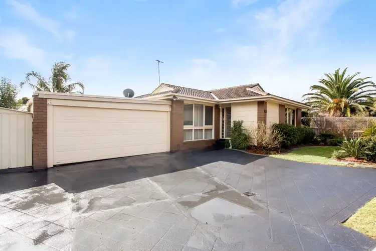 5 Lucas Crescent, Seaford VIC 3198