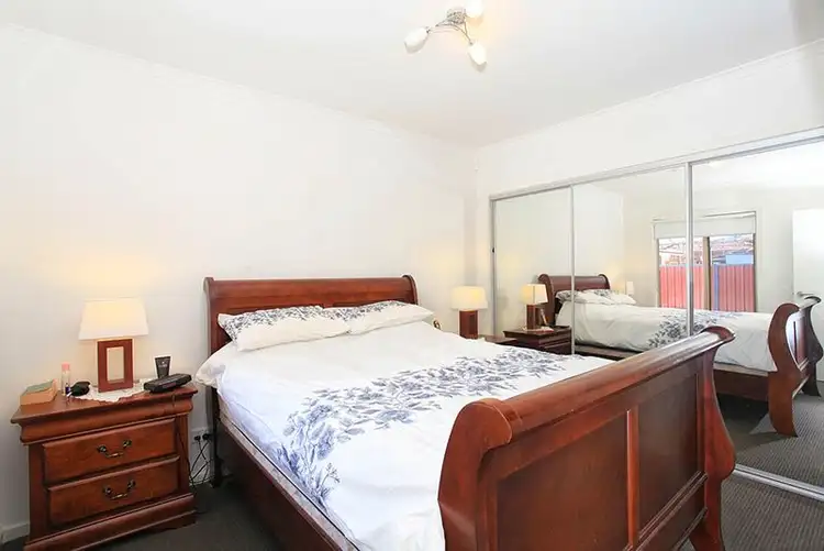 Fifth view of Homely house listing, 2/3 Harmon Avenue, St Albans VIC 3021