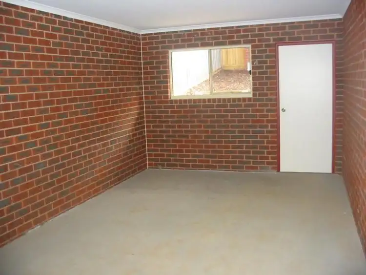 Fifth view of Homely unit listing, 1 HATTAM COURT, Leongatha VIC 3953