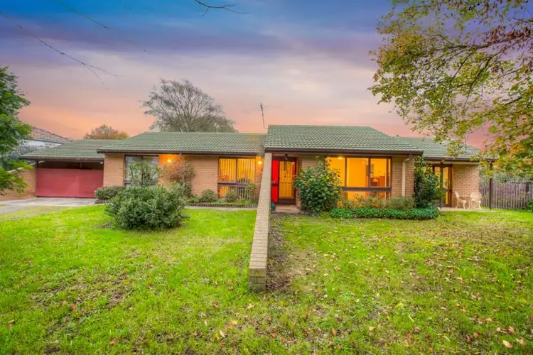 16 Oroya Grove, Clyde VIC 3978