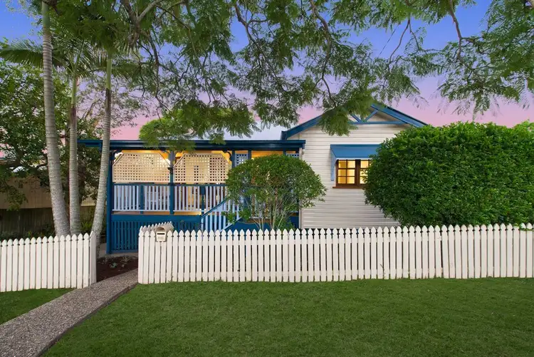 81 Clara Street, Camp Hill QLD 4152