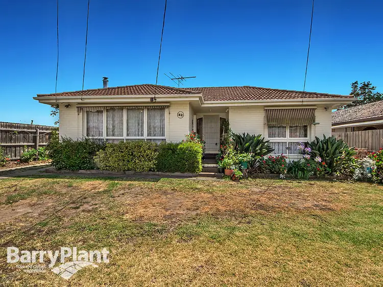 42 President Road, Albanvale VIC 3021