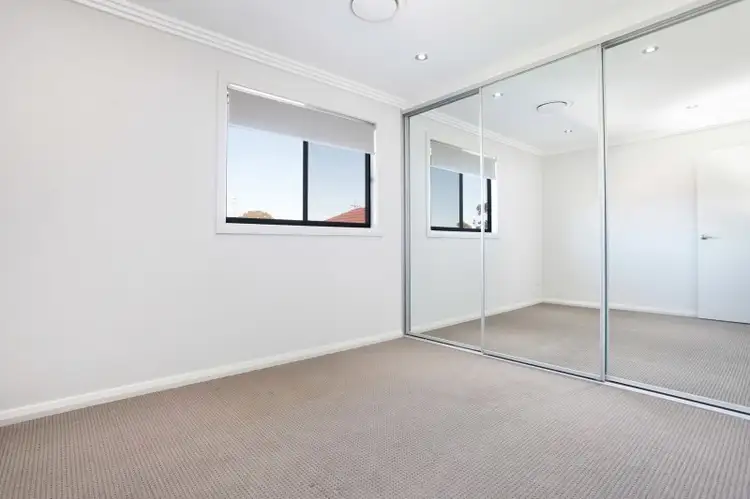 Fifth view of Homely semi-detached listing, 2/26 Marsden Road, St Marys NSW 2760