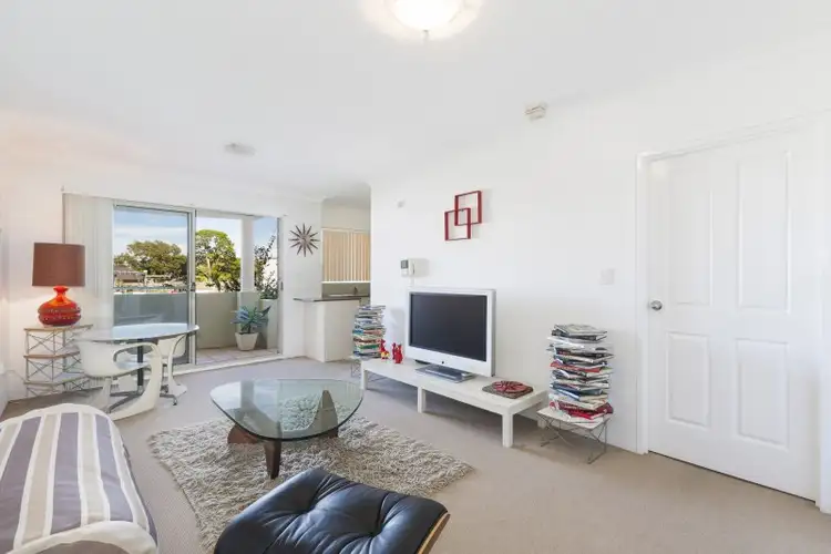 2/15 Caronia Avenue, Cronulla NSW 2230