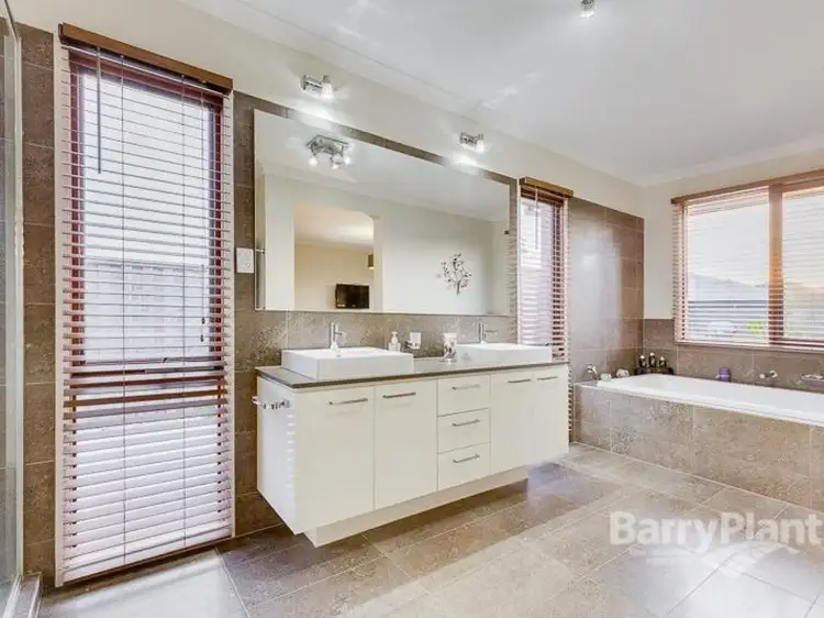 Seventh view of Homely house listing, 11 Bradfield Court, Taylors Hill VIC 3037