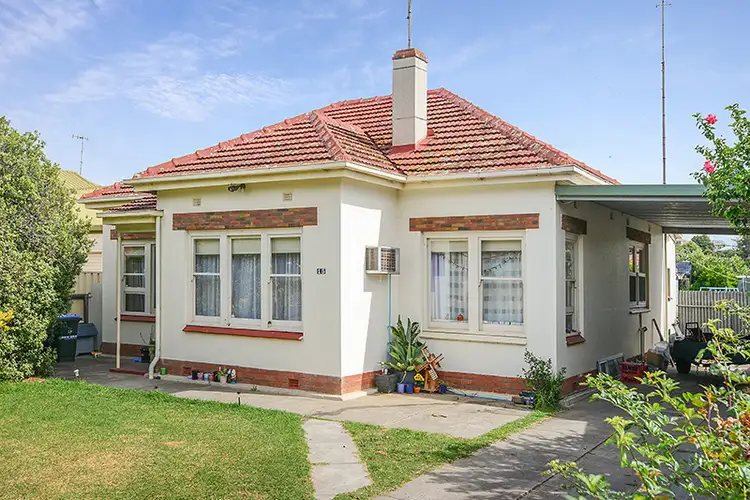15 Forrest Street, Victor Harbor SA 5211