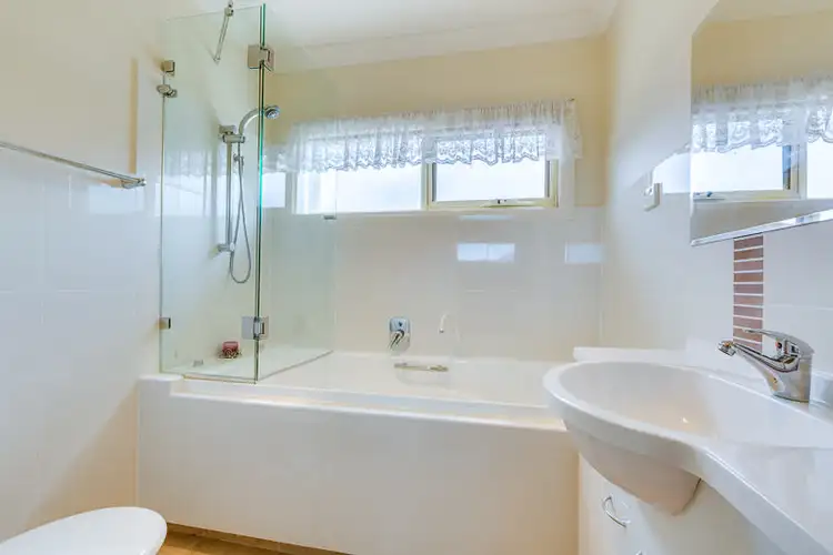 Fifth view of Homely unit listing, 1/6-8 Ross Street, Bacchus Marsh VIC 3340