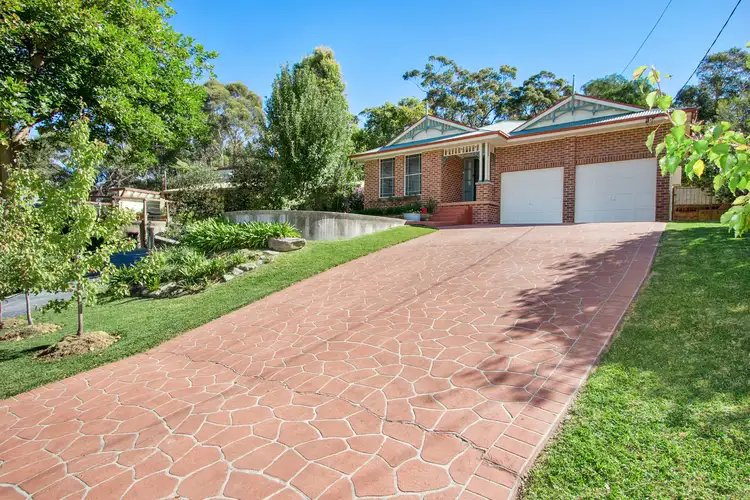 6 Maple Street, Bowen Mountain NSW 2753