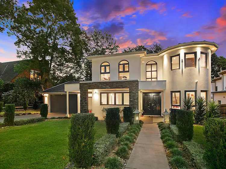 44 Benaroon Avenue, St Ives NSW 2075
