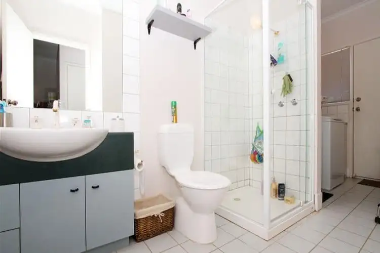 Fourth view of Homely unit listing, 1/8-10 Martin Street, Thornbury VIC 3071