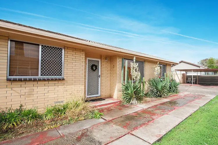 Second view of Homely block of units listing, 1-3/199 Plummer Street, South Albury NSW 2640