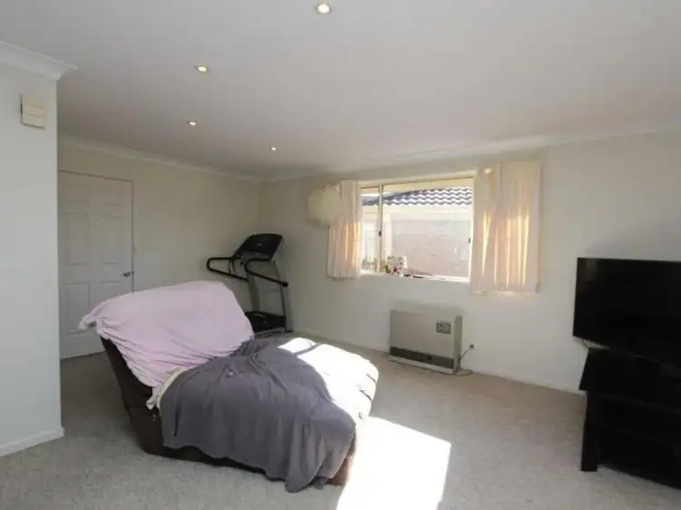 Third view of Homely semi-detached listing, 2/33 Chantilly Court, Goulburn NSW 2580