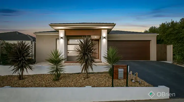 14 Hamish Avenue, Pakenham VIC 3810