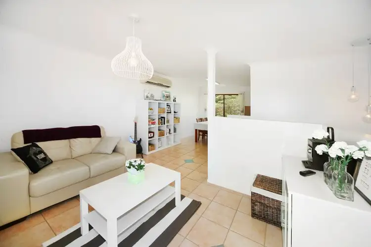 8/5 Barnes Drive, Buderim QLD 4556