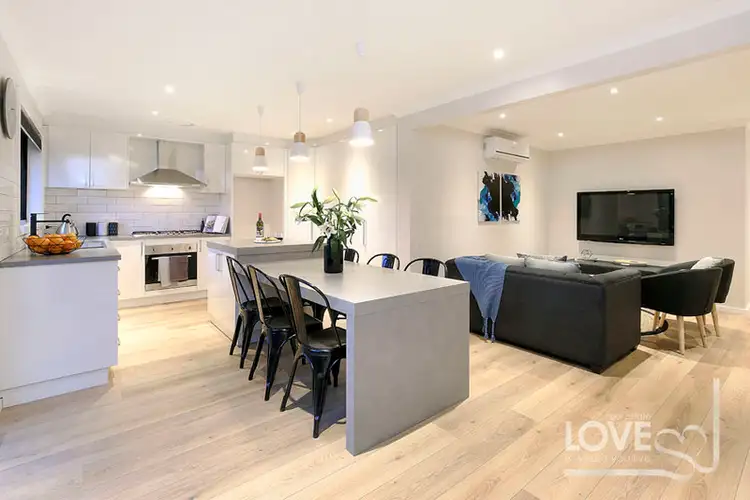 2/66 Pine Street, Reservoir VIC 3073