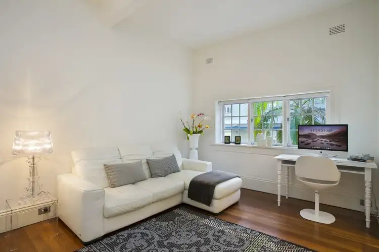 Second view of Homely apartment listing, 3/17 Sutherland Crescent, Darling Point NSW 2027