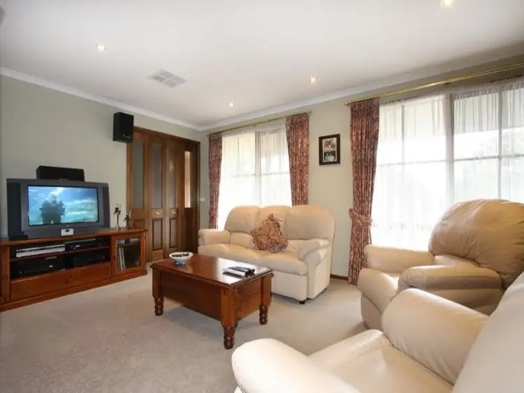 Fifth view of Homely house listing, 10 Orchard Court, Somerville VIC 3912