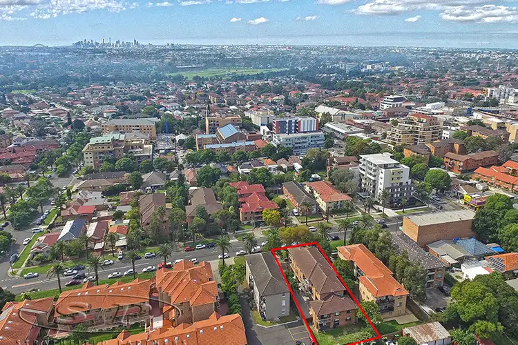 6 Fifth Avenue, Campsie NSW 2194