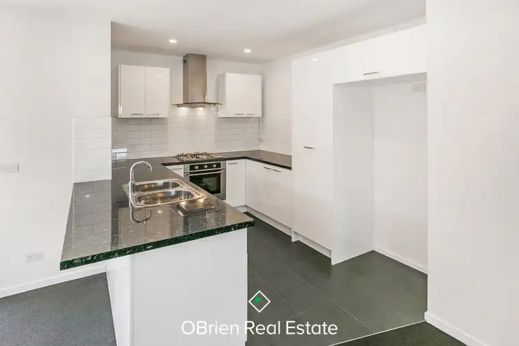 Sixth view of Homely unit listing, 2/9 Windoo Street, Frankston North VIC 3200