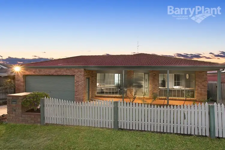 5 Sneddon Drive, Narre Warren South VIC 3805