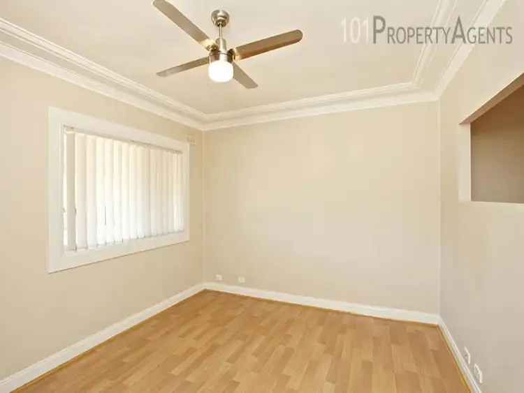 Second view of Homely house listing, 1/191 Victoria Street, Cambridge Park NSW 2747