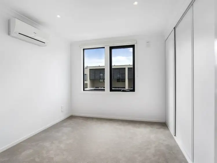 Fifth view of Homely townhouse listing, 5 Kiln Walk, Maidstone VIC 3012
