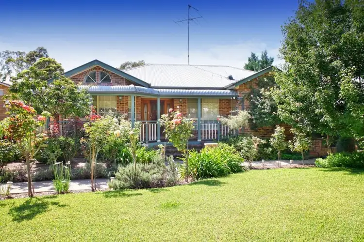 3 Kylie Place, Camden South NSW 2570