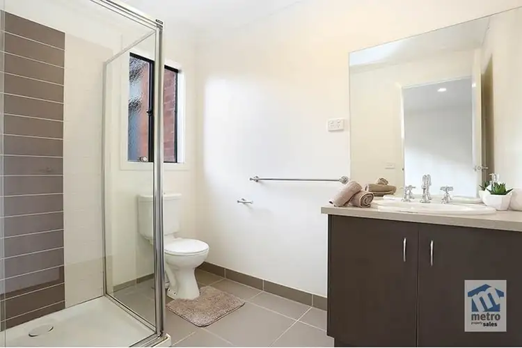 Fifth view of Homely house listing, 17 Kristini Place, Truganina VIC 3029