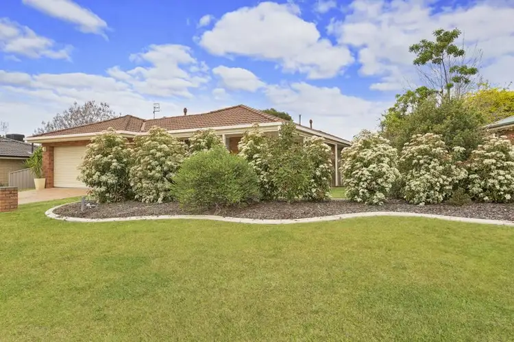 Second view of Homely house listing, 4 Foxglove Terrace, Baranduda VIC 3691